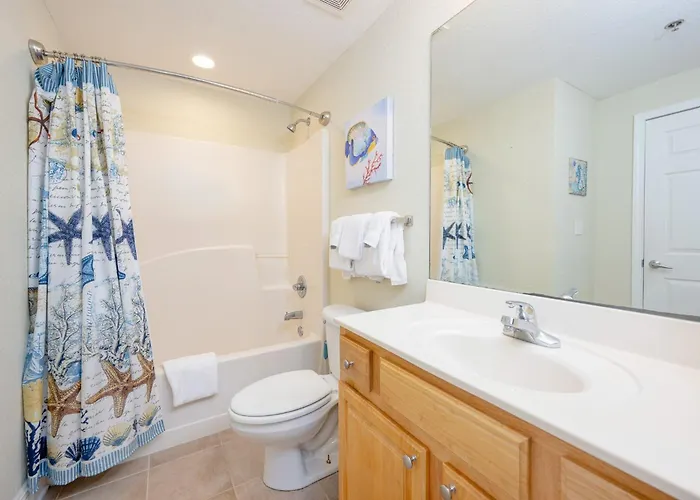 Crystal Shores West 807